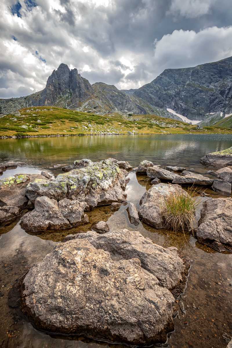 randonnée sur le chemin de Compostelle a travers les pyrénéen