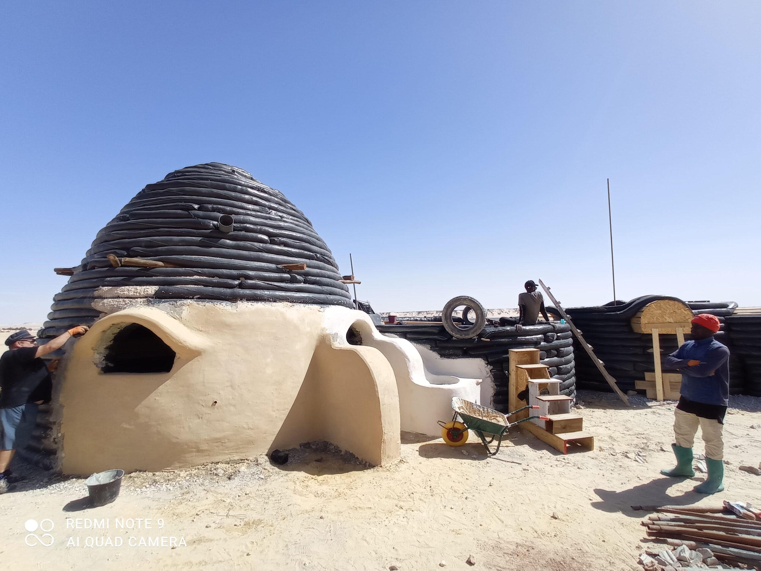 Dakhla superadobe kit surf