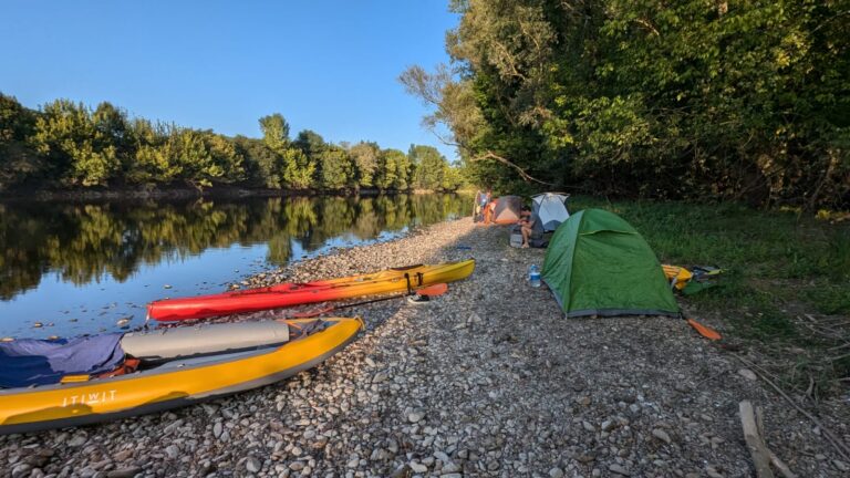 100 km de kayak sur la dordogne